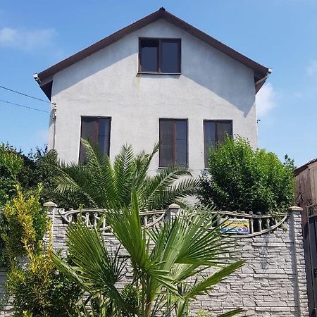 Гостевой Дом Поти Poti Exterior foto